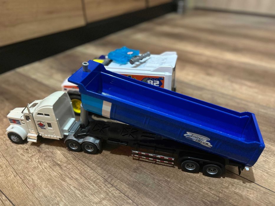 Statek piracki i dwa samochody! Okazja!