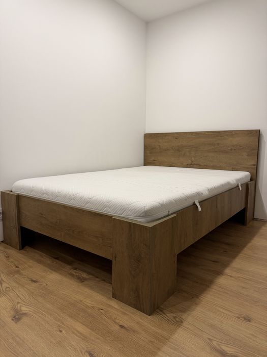 Jysk łóżko Vedde 140x200 z materacem sprężynowym Dreamzone