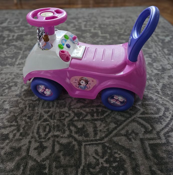 Carrinho de criança da Princesa Sofia