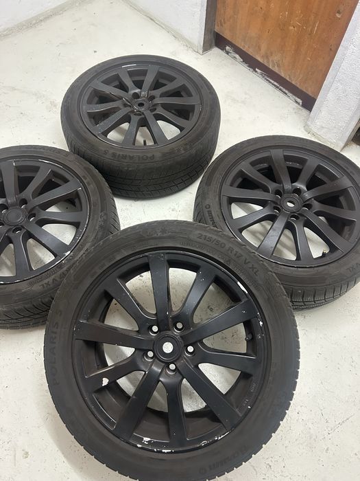 Pneus semi novos