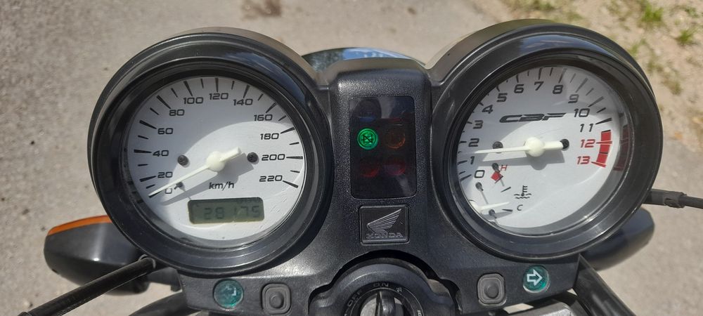 Honda cbf 600  2005 r  28 ty km doinwestowana