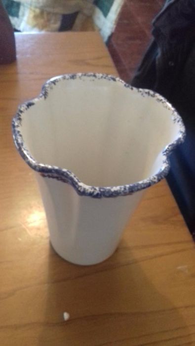 Jarra Antiga em Barro