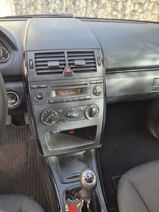 Mercedes Benz A150 - Nacional - Poucos Kms