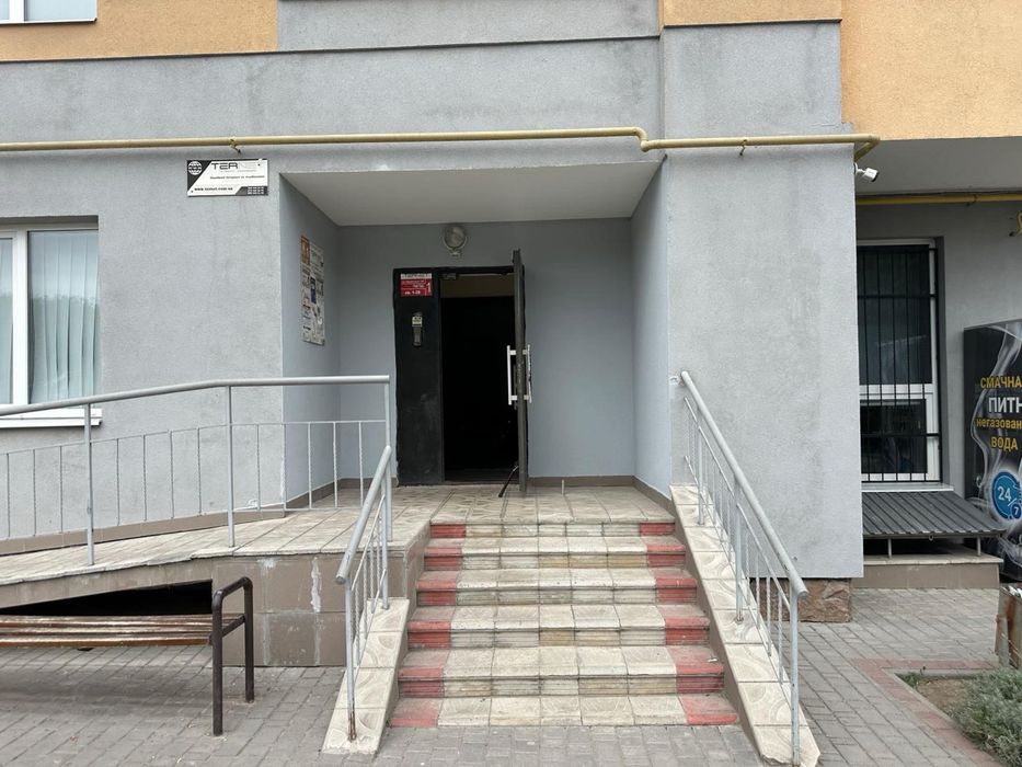 Продаж 3-к квартири вул. Микулинецька