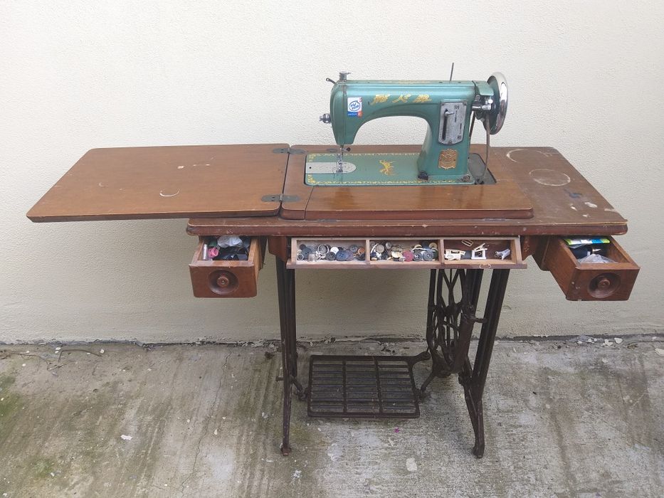 Швейная машинка BUTTERFLY, Китай 60х годов