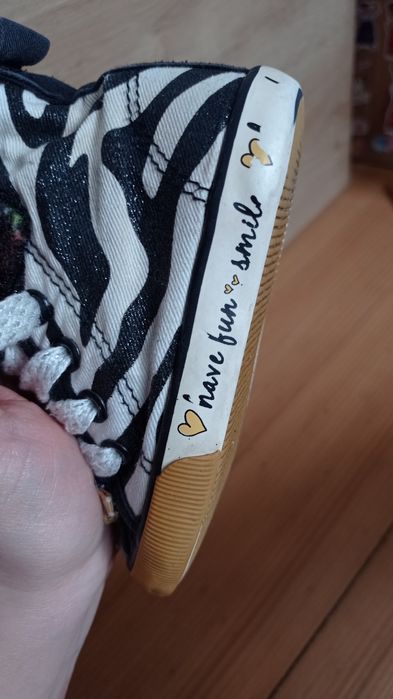 Trampki zebra Next - rozmiar 22, wkładka 13,5 cm