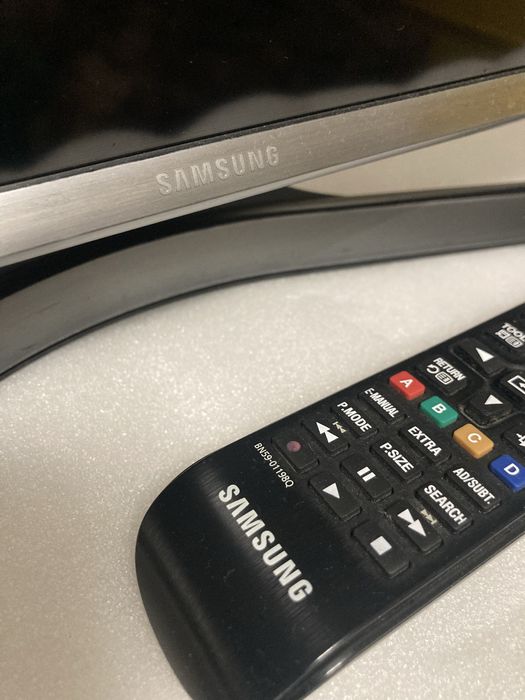 *OPORTUNIDADE* Tv Samsung 43 polegadas
