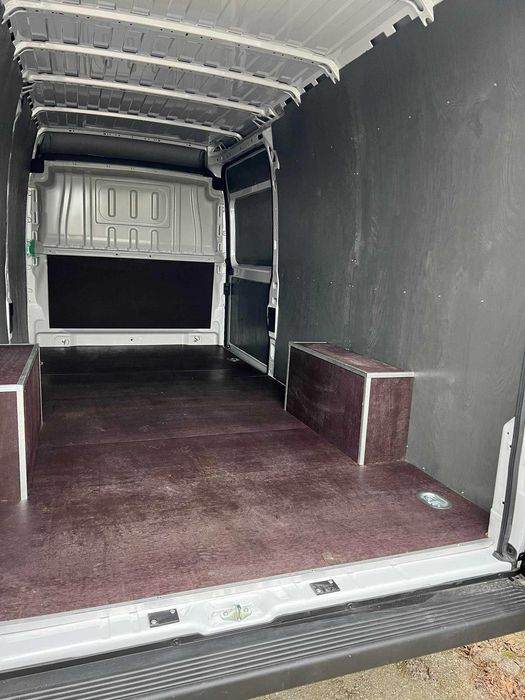Wynajem BUS , 3 osobowy, duża paka, małe spalanie