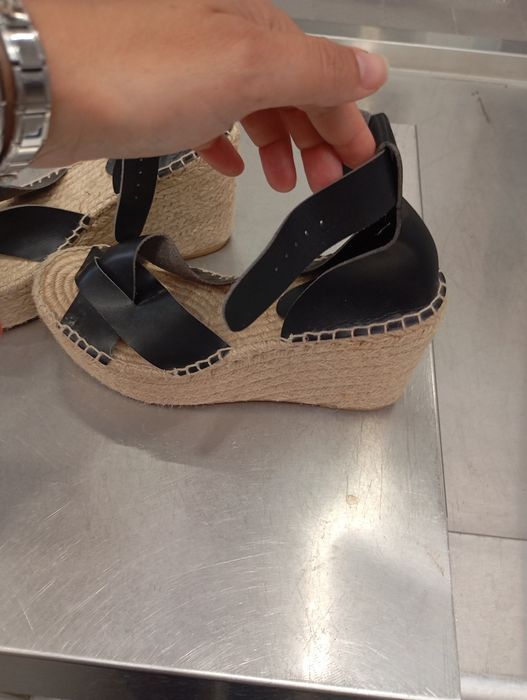 Sandálias de senhora da Bershka