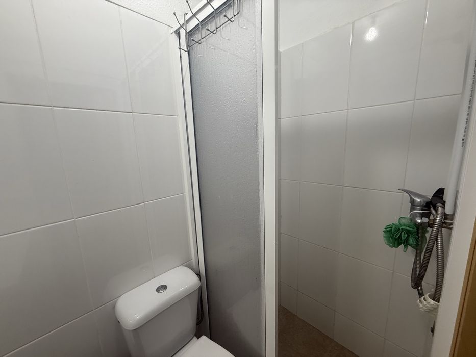 Aluga-se estudio em Faro - Penha
