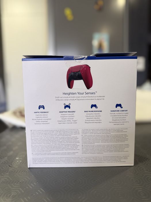 Comando sem fios DualSense® - Cosmic Red