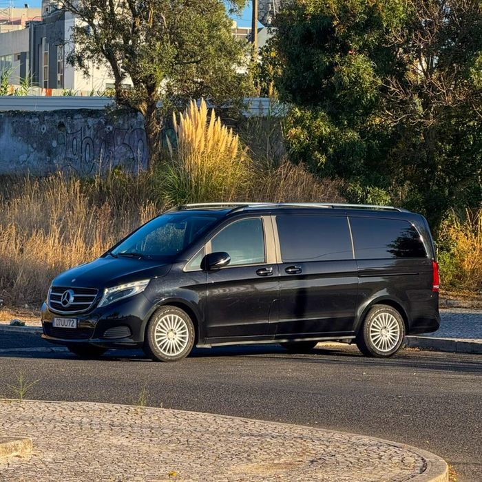 Mercedes-Benz V 220