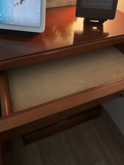 Mobilia de quarto completa em madeira cerejeira