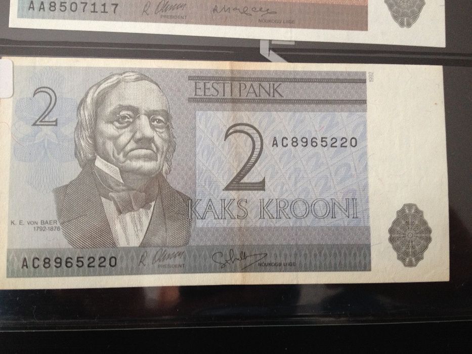 ESTÓNIA, Duas notas 1 NÃO Circulada (1 KROONI ) e 1 BEM CONSERVADA
