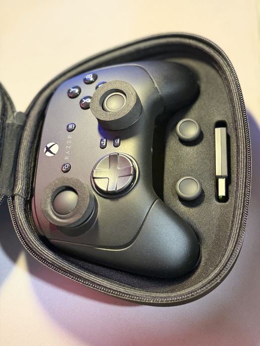 Razer wolverine v3 pro