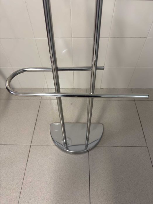 Toalheiro Casa de Banho prateado