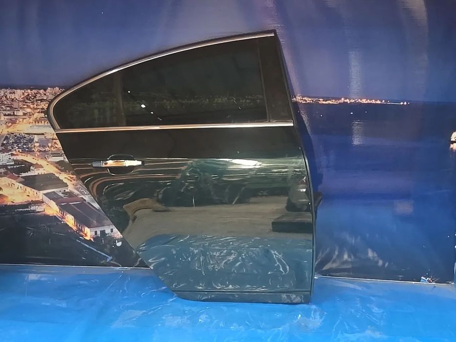 Porta traseira direita para opel insignia  Hatchback 2010- EPC