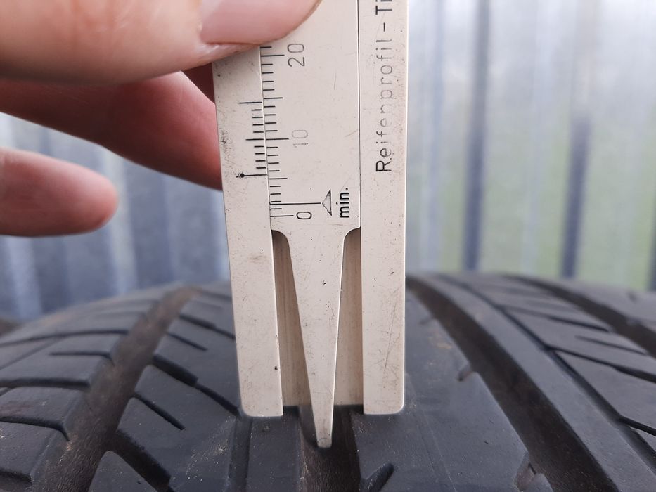 4x Opony letnie 225/55R18 Yokohama BluEarth E70