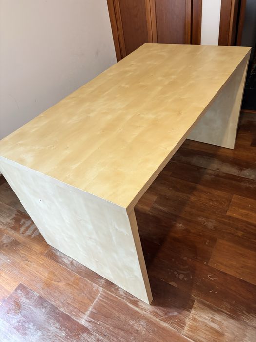 Secretaria IKEA MALM