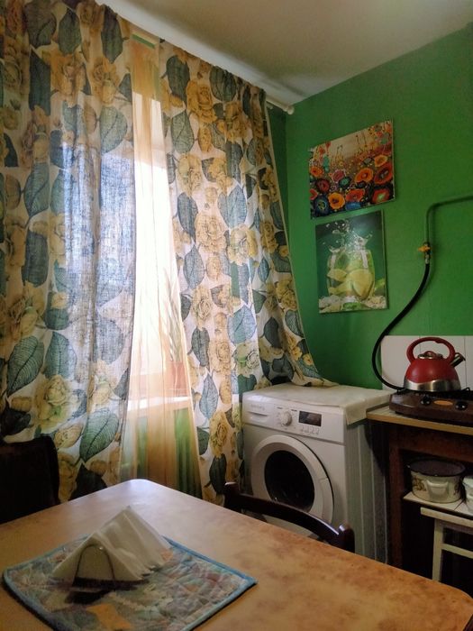 1 ком. квартира на Солнечном посуточно , почасово.