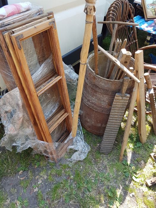 Starocie wiejskie ludowe stary kufer kołowrotek okno rama