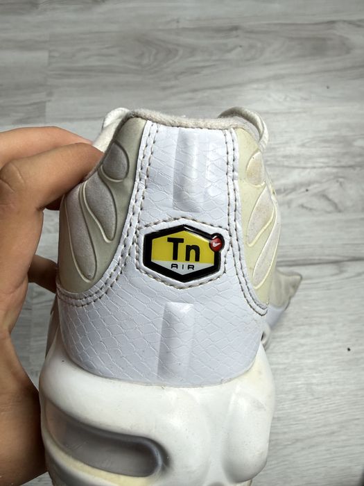 Nike Air Max Plus TN Biale 44