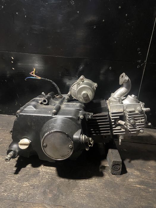 Двигун 110куб