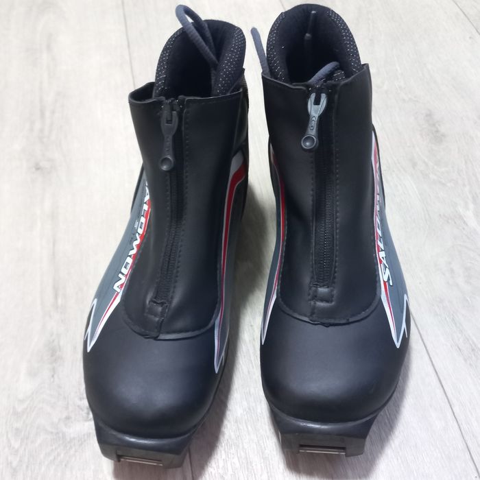 Ботинки Лыжные 38р Salomon,  Крепление SNS.  Состояние идеальное