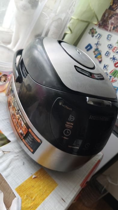 Продам мультиварку на запчасти