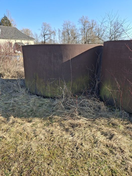 Продам ємність металеву резервуар бочка 2шт