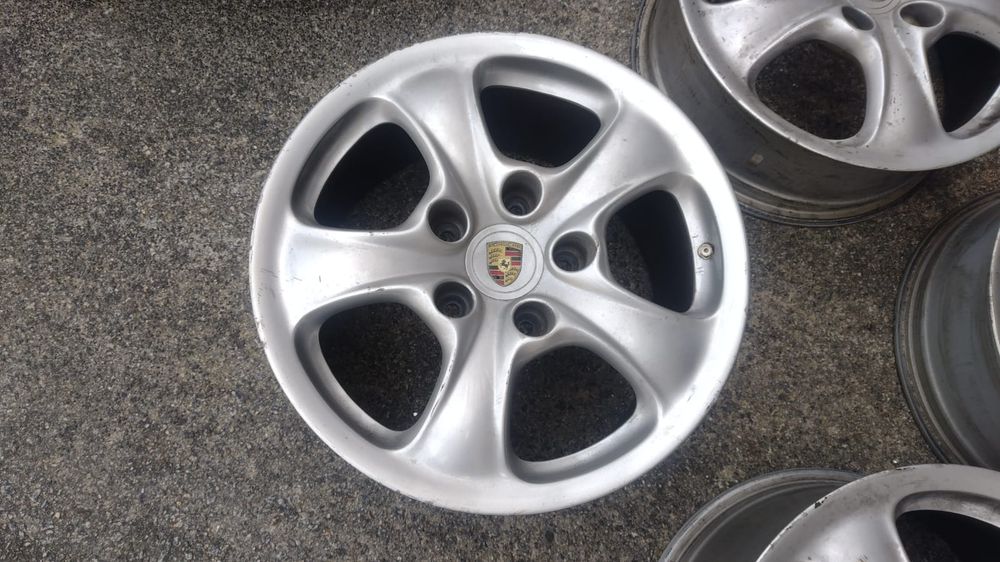 JG de jantes 17 pol Porche carrera