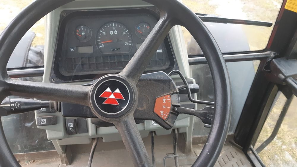 Ciągnik Massey Ferguson 6245 Rok 2003  KM90