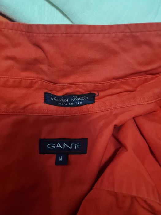 Camisa da gant tam.m usada mas está em bom estado