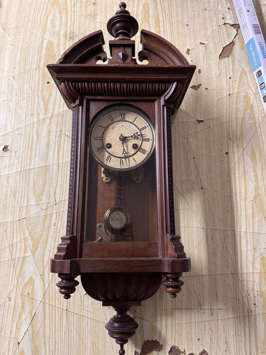 Relogio classico a funcionar perfeitamente