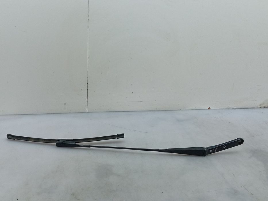 Haste / braço de escova limpa vidros frente direita AUDI A4 Avant (8K5