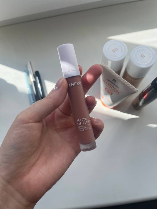 Косметика в доброму стані