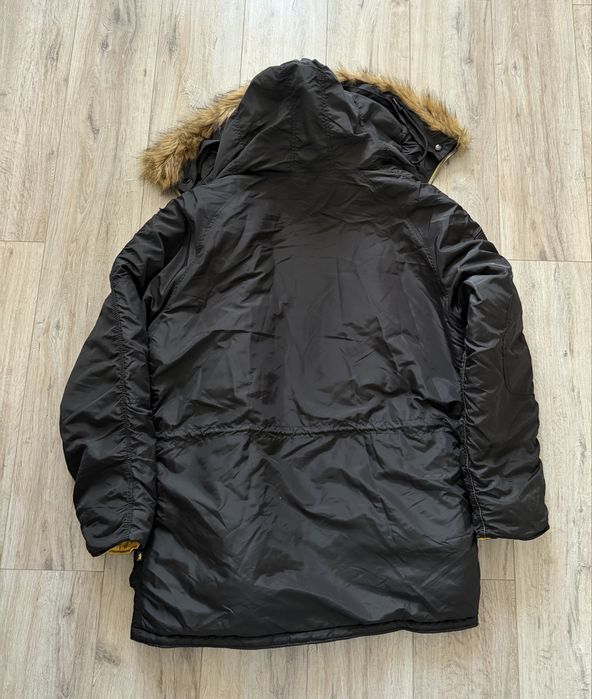 Парка alpha industries