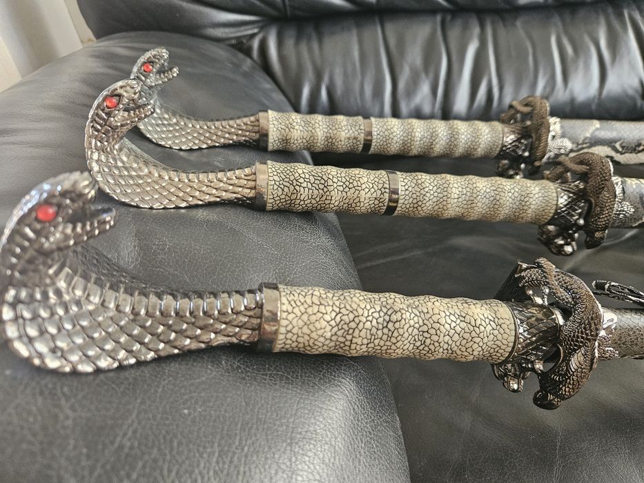 Conjunto de 3 espadas decoracao, edicao esoecial cobra