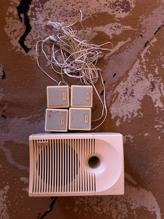 Glośniki Cambridge SoundWorks, 4+1