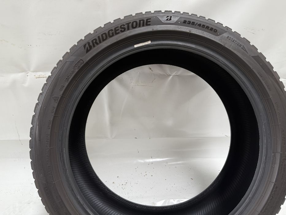 235/45/20 Bridgestone Turanza AllSeason 6 100W 2024R