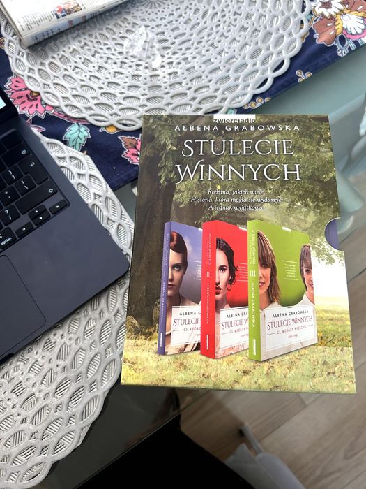 Stulecie Winnych Ałbena Grabowska Tomy 1-3