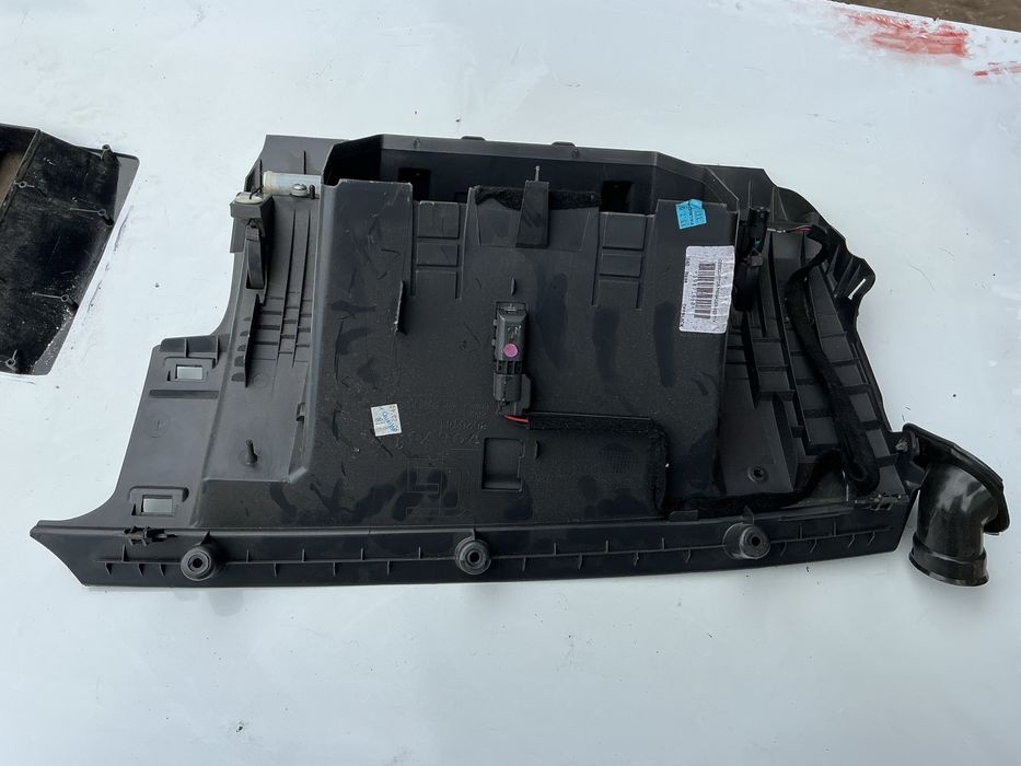 porta luvas volvo v50 2.0ano 2007 carrinha