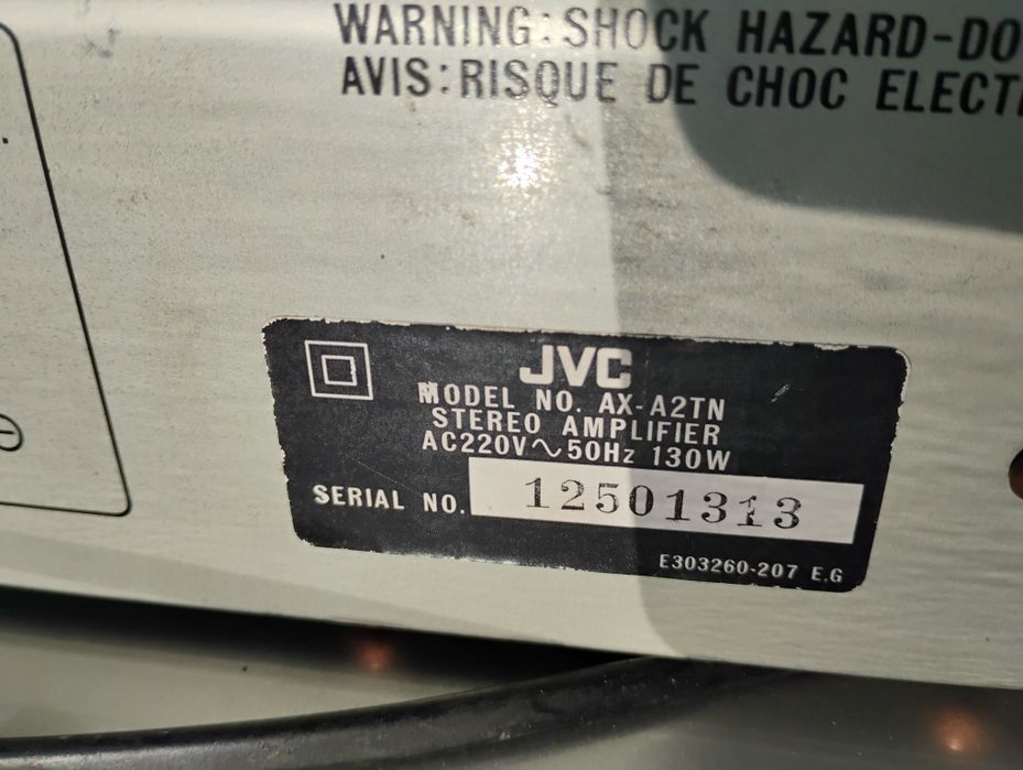 Zintegrowany wzmacniacz JVC AX-A2TN
