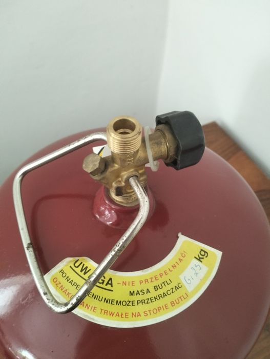 Butla turystyczna na gaz.