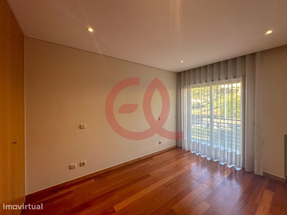 Apartamento T3 - Cova, Meadela