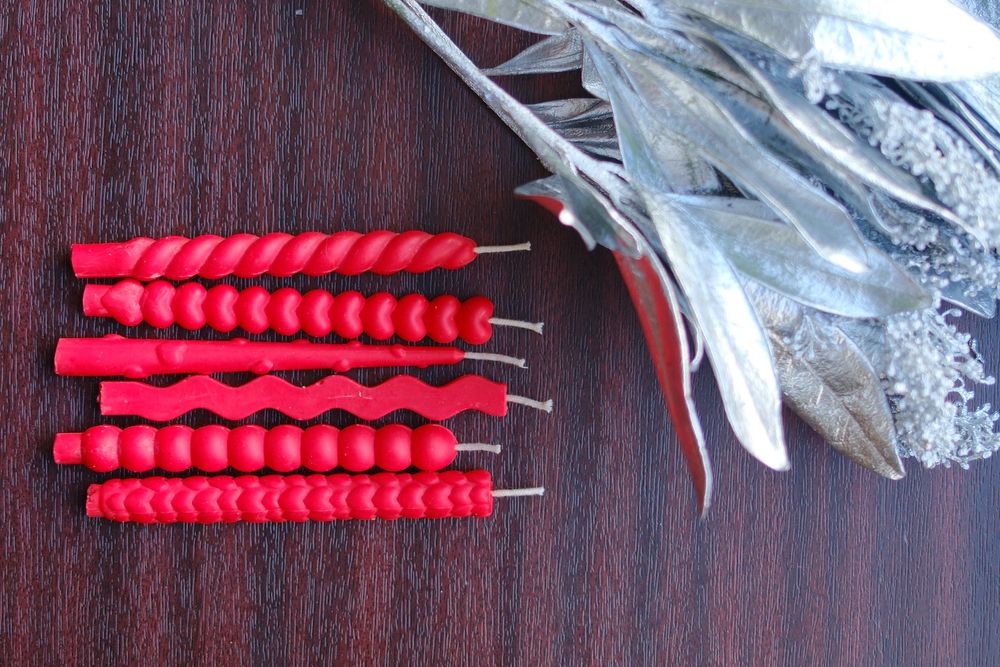 Трендові тонкі бенто-свічки на торт