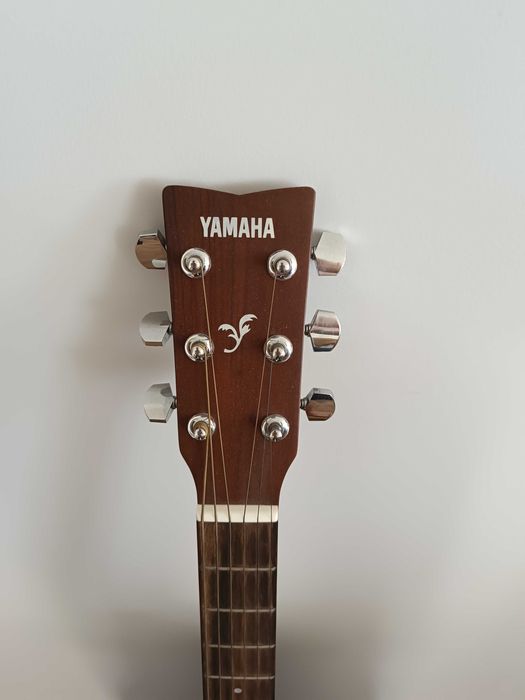 Guitarra Yamaha F310