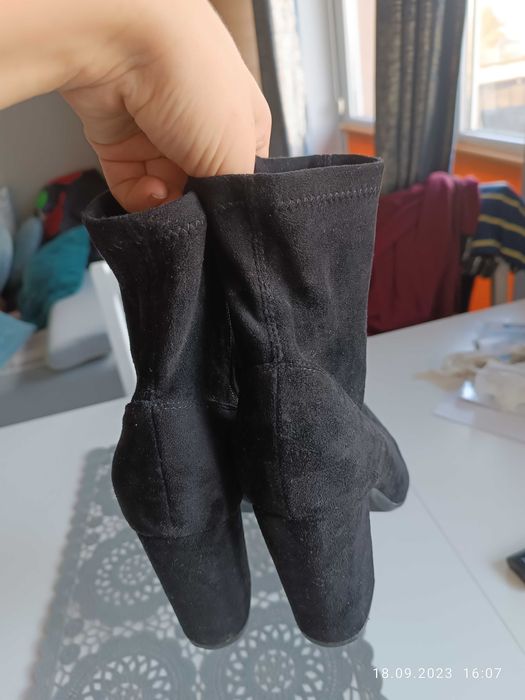 Botki czarne rozmiar 37