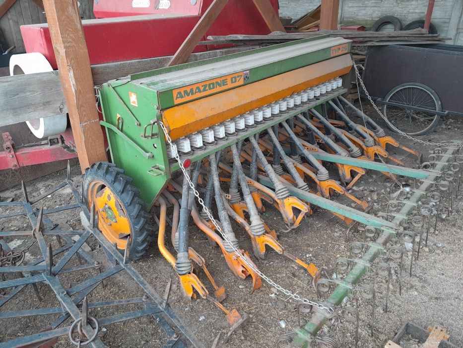 Sprzedam siewnik amazone d7