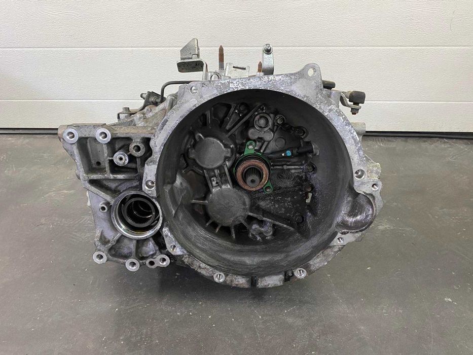 КПП коробка передач Mitsubishi Outlander XL Citroen C-Crosser Peugeot 4007 2.2 4WD 09-12р. 2500A247, W6MBA-1-PRZ